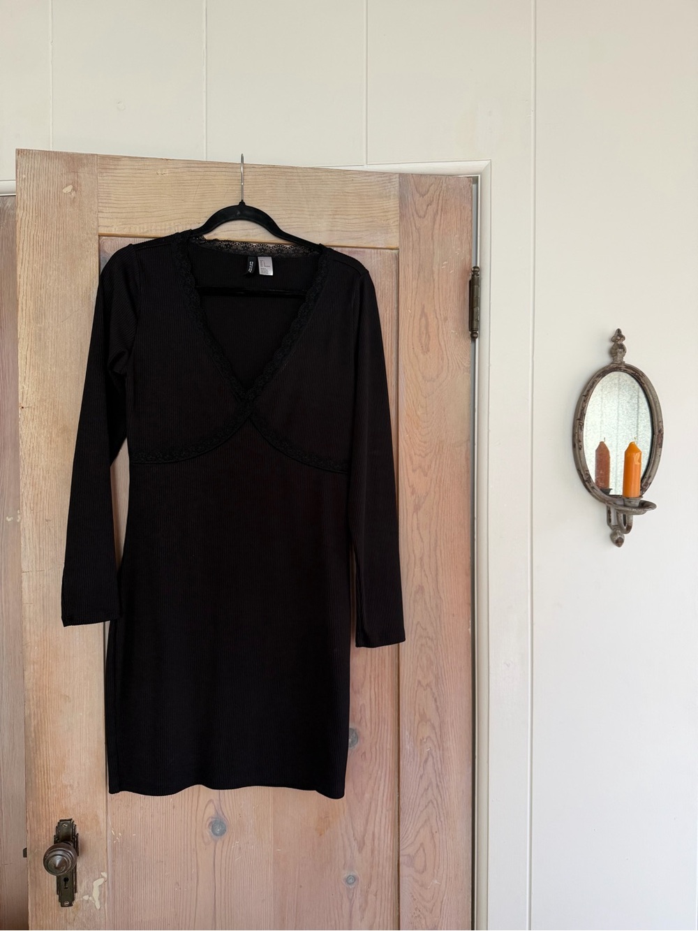 Divided Black Long-Sleeve V-Neck Dress